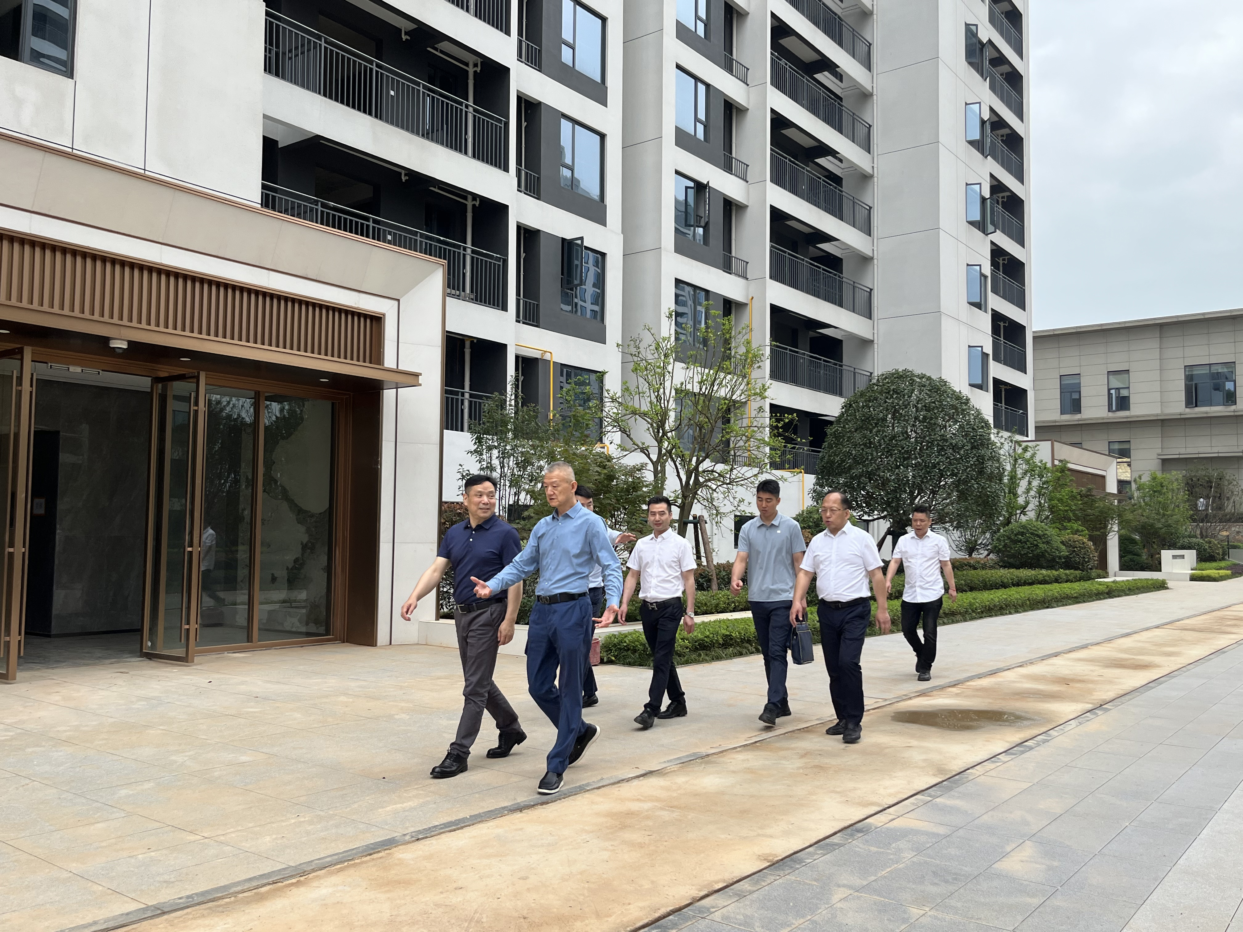 省房協(xié)到湖南建投·融城名著項目考察指導(dǎo)“廣廈獎”參評工作