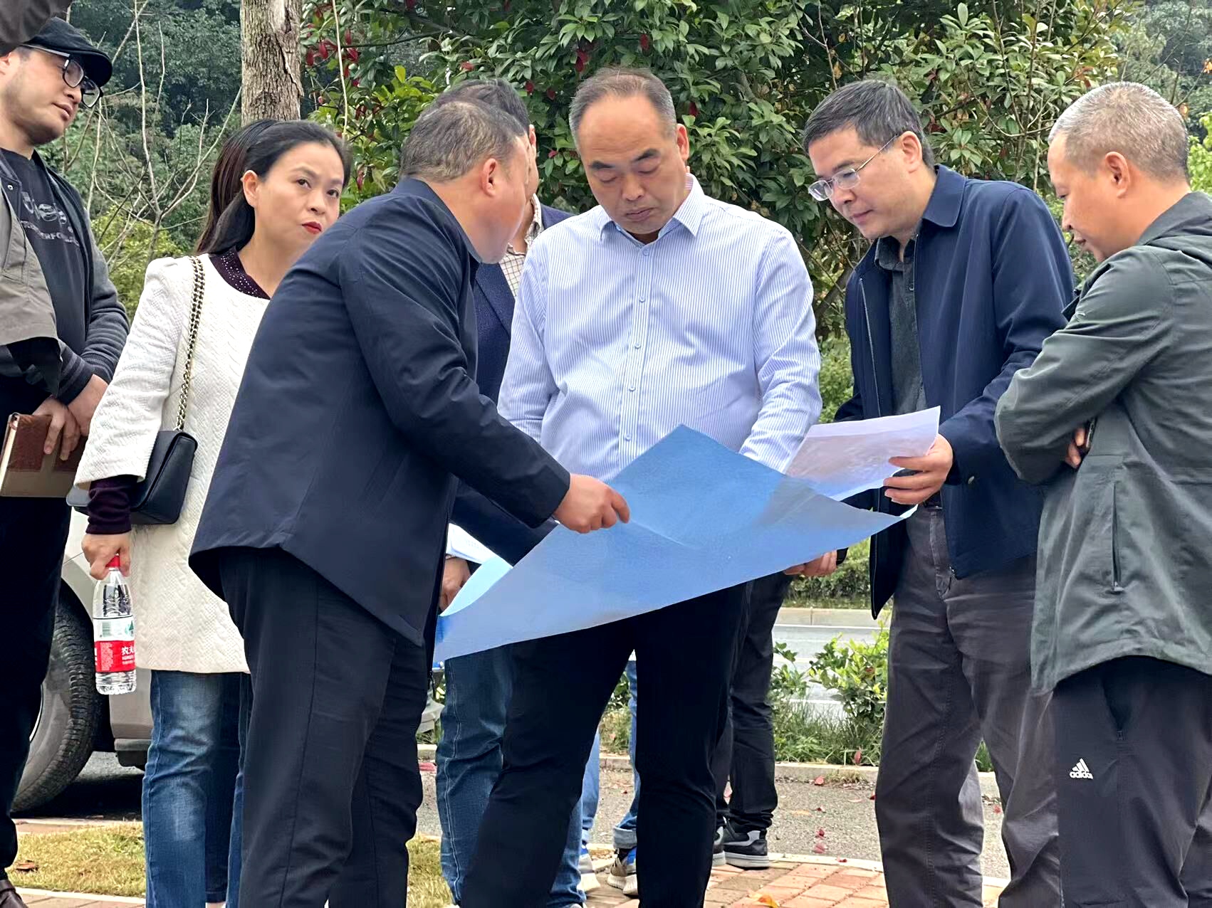 株洲市地產(chǎn)集團黨委書記、董事長王勇明到早禾坪項目調(diào)研交流