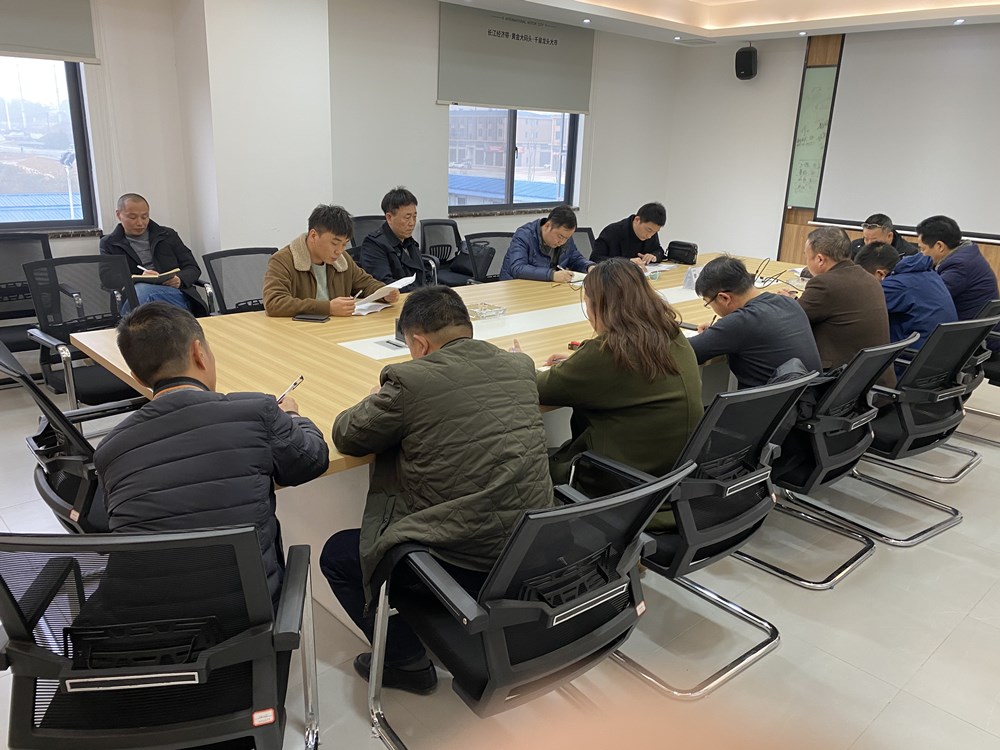 湖南建工地產(chǎn)工程總監(jiān)周友森帶隊赴岳陽項目調研指導工作